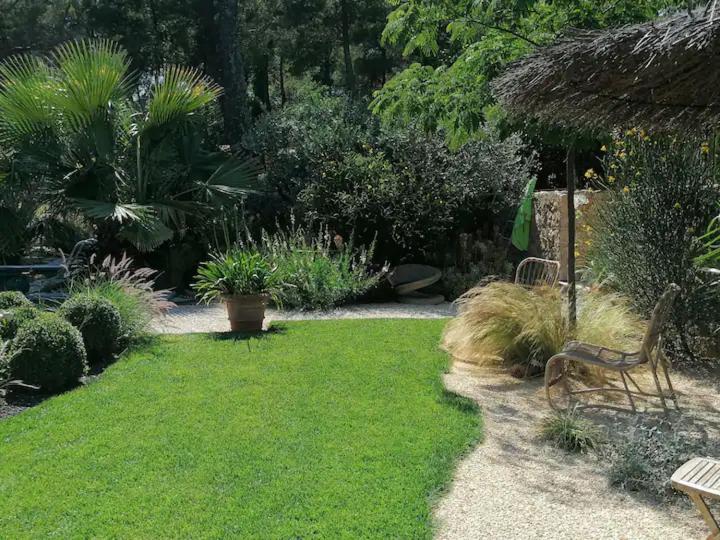 L'Autre Perle, Balneo En Supplement, Le Clos Des Perles Tourtour Exterior foto